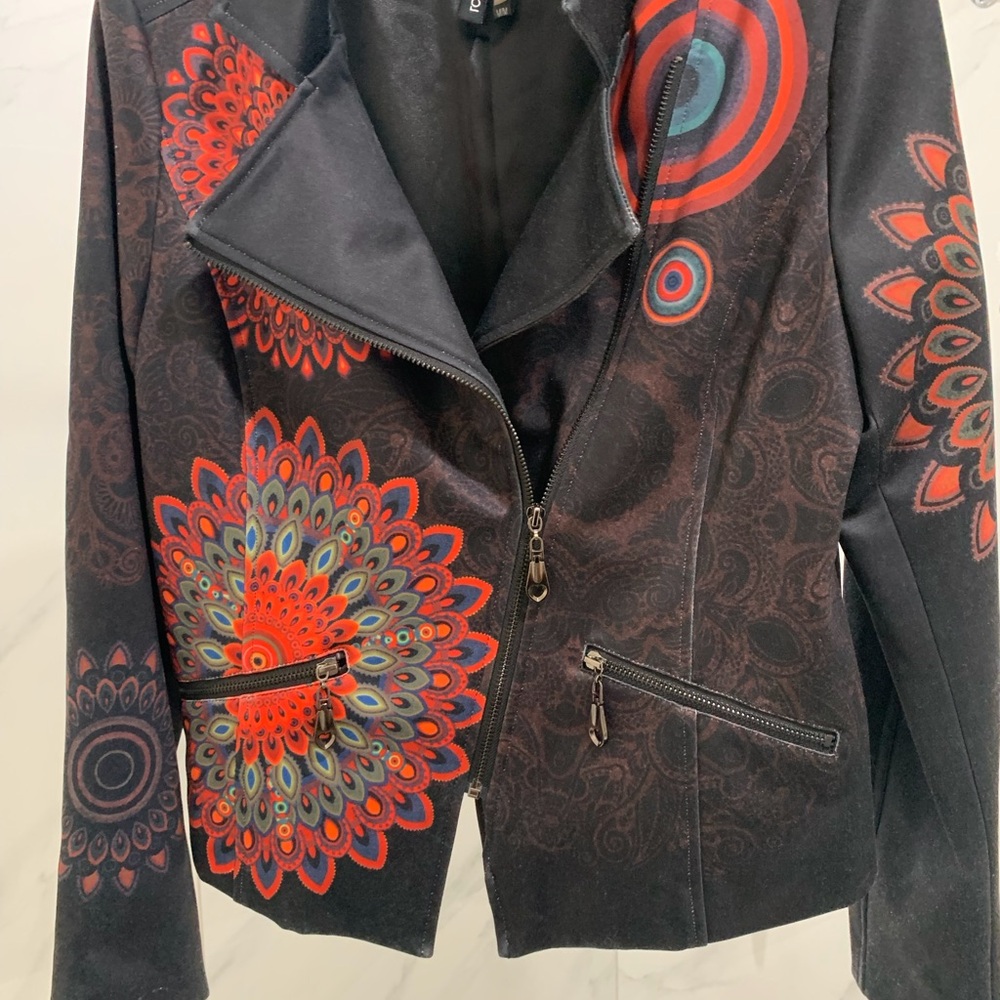 Ravel Women's Black Blazer with Red and Blue medallion print - Picture 11 of 16